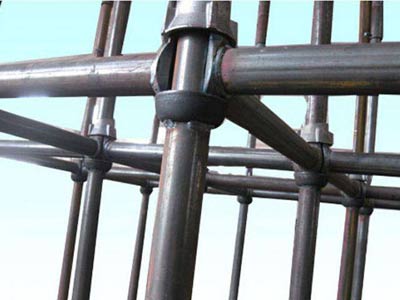 扣件式鋼管腳手架是連接鋼軌和軌枕的中間聯結