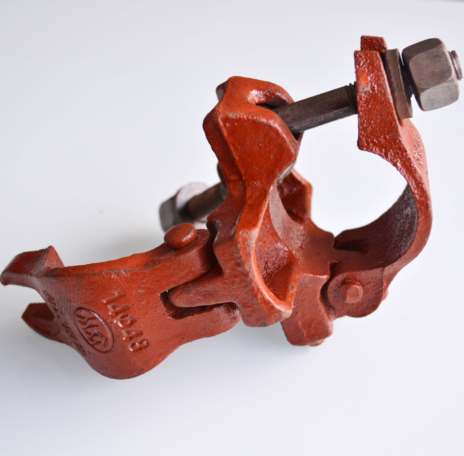 武漢扣件批發(fā)-武漢鋼管扣件的種類有哪些